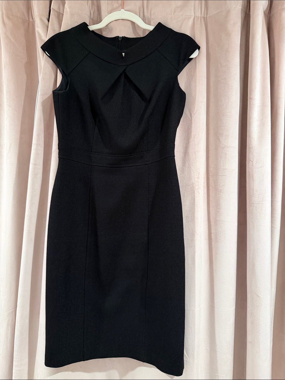 David Meister Black Cap-Sleeve Sheath Midi Dress
